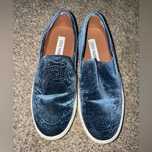 Steve Madden Navy Velvet Paisley Slip-Ons